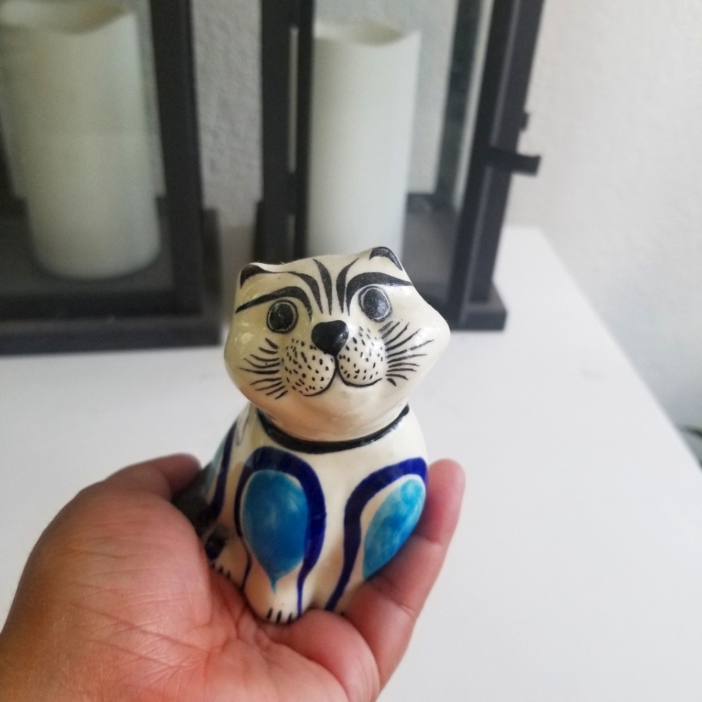 Tonala Cat Floral